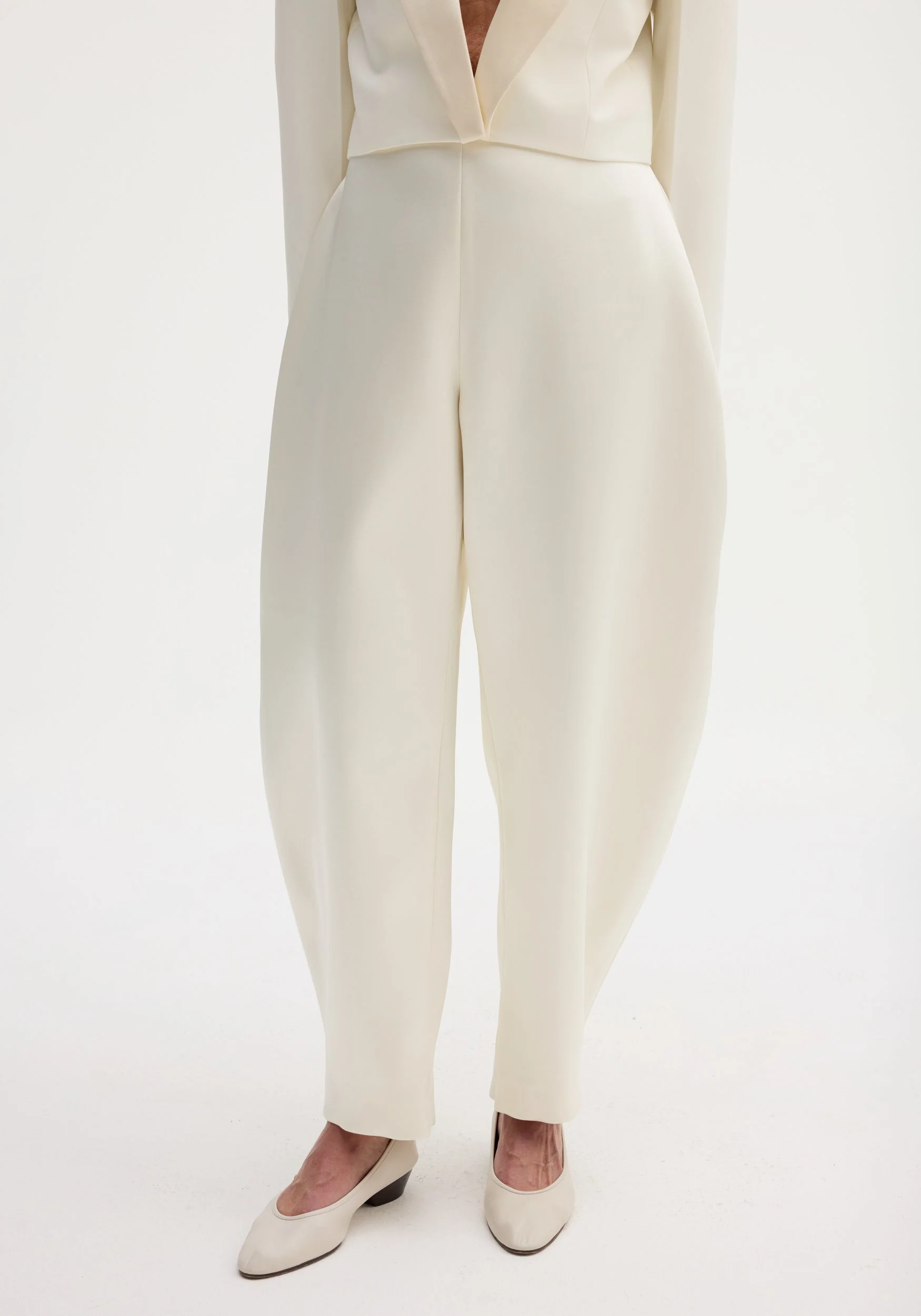 ROHE - Sculptural satin trousers | ivory - Image 3