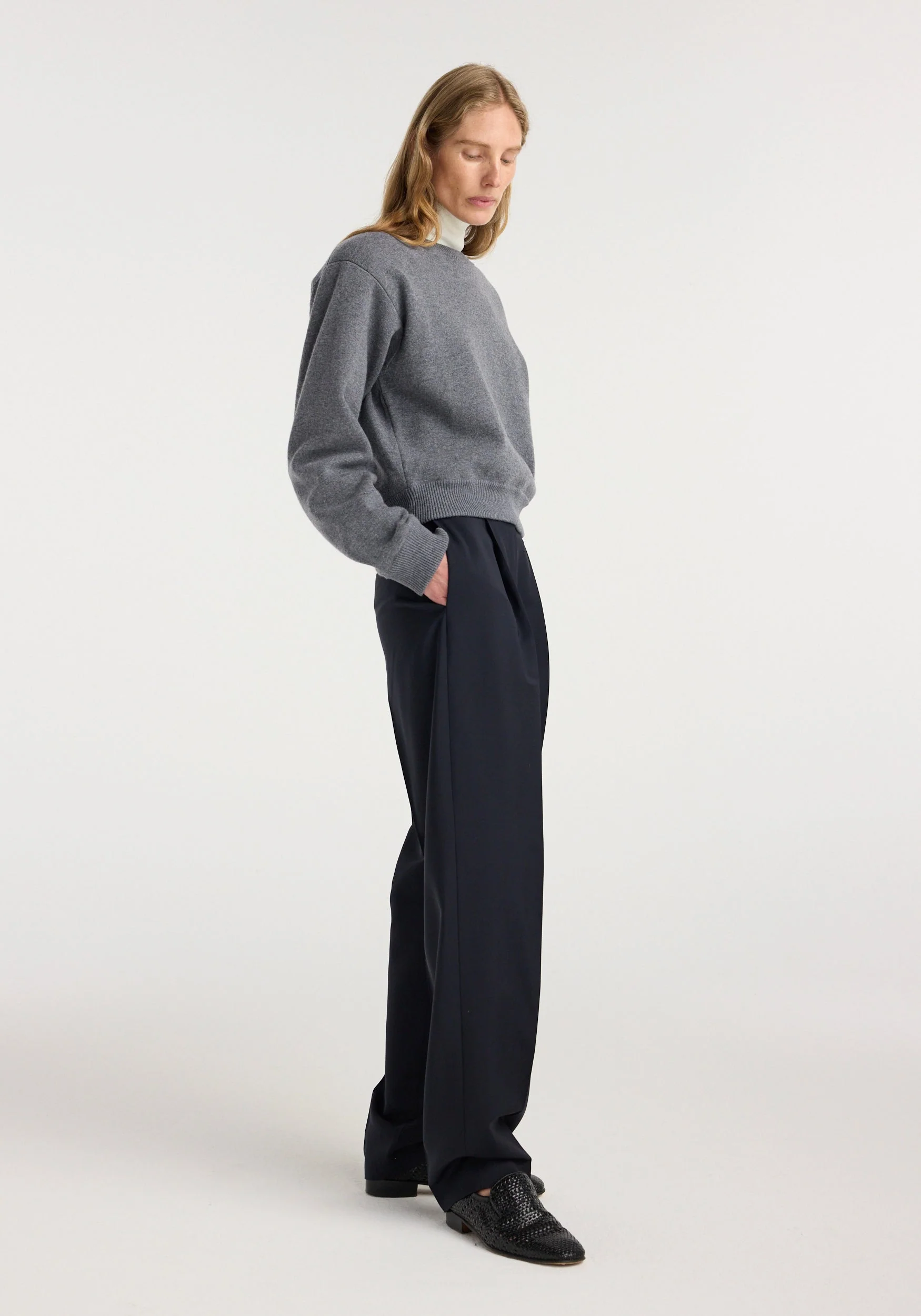 ROHE - Statement shoulder crewneck | mid grey melange - Image 3
