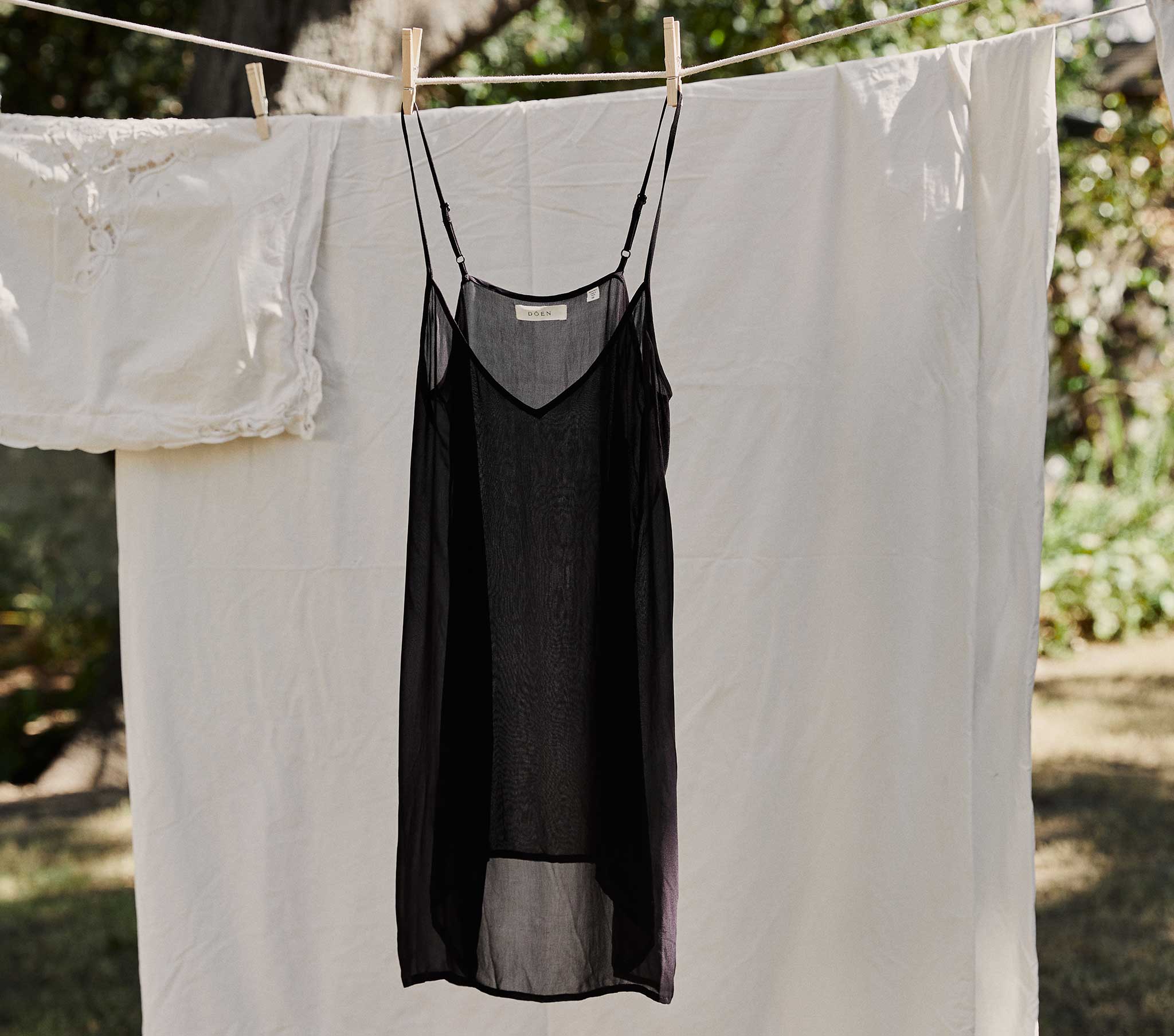 DOEN - SHORT DEEP V - NECK SLIP