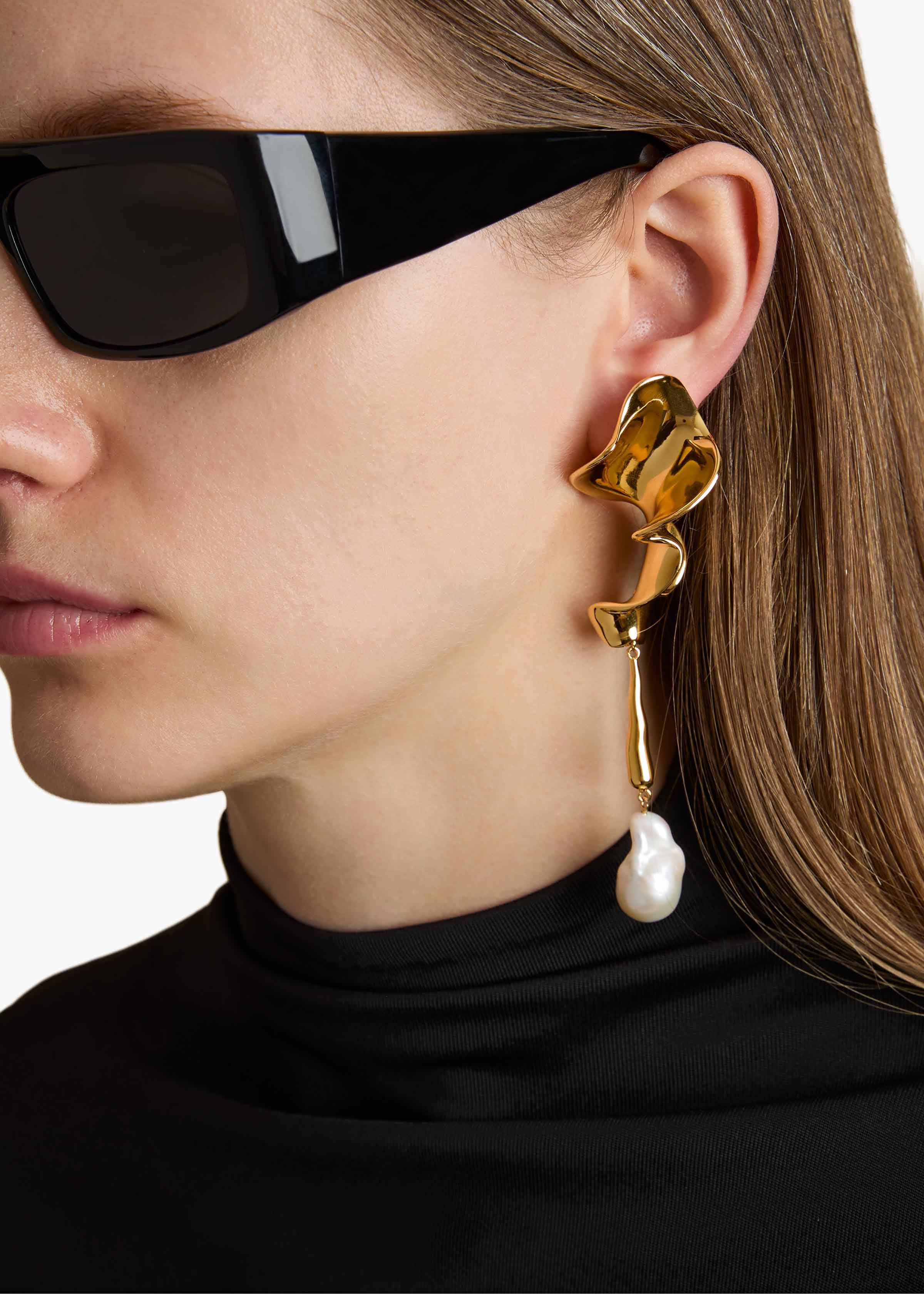 Khaite - Tidal Earrings with Pearl in Gold - Image 7