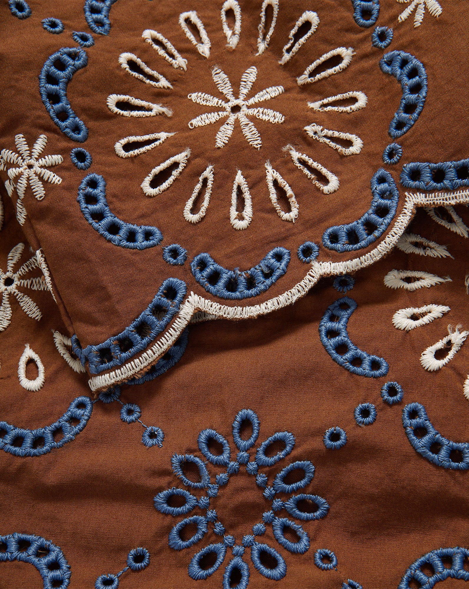 Veronica Beard - Allen Linen Eyelet Short - Image 4
