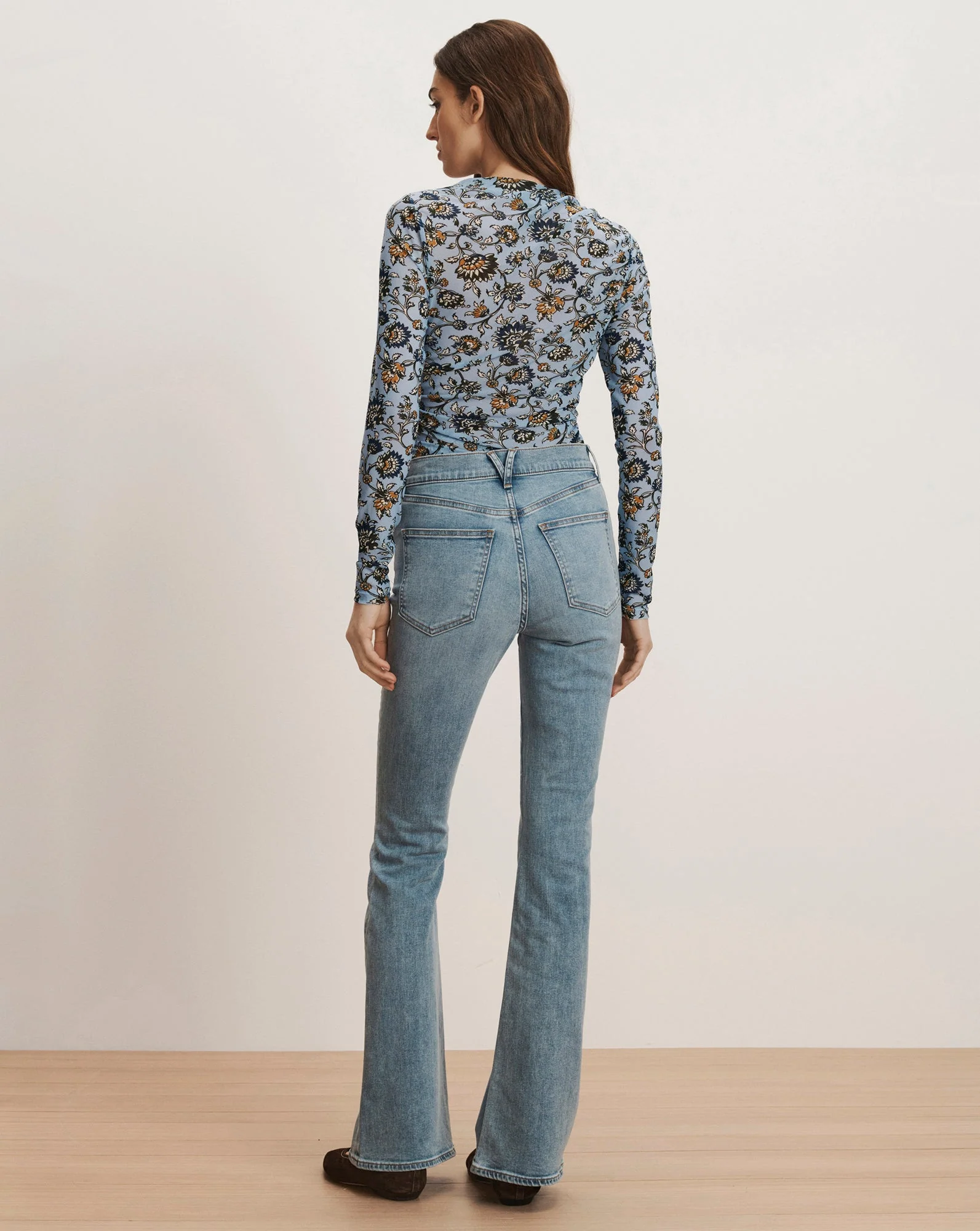 Veronica Beard - Beverly Skinny - Flare Jean - Image 5