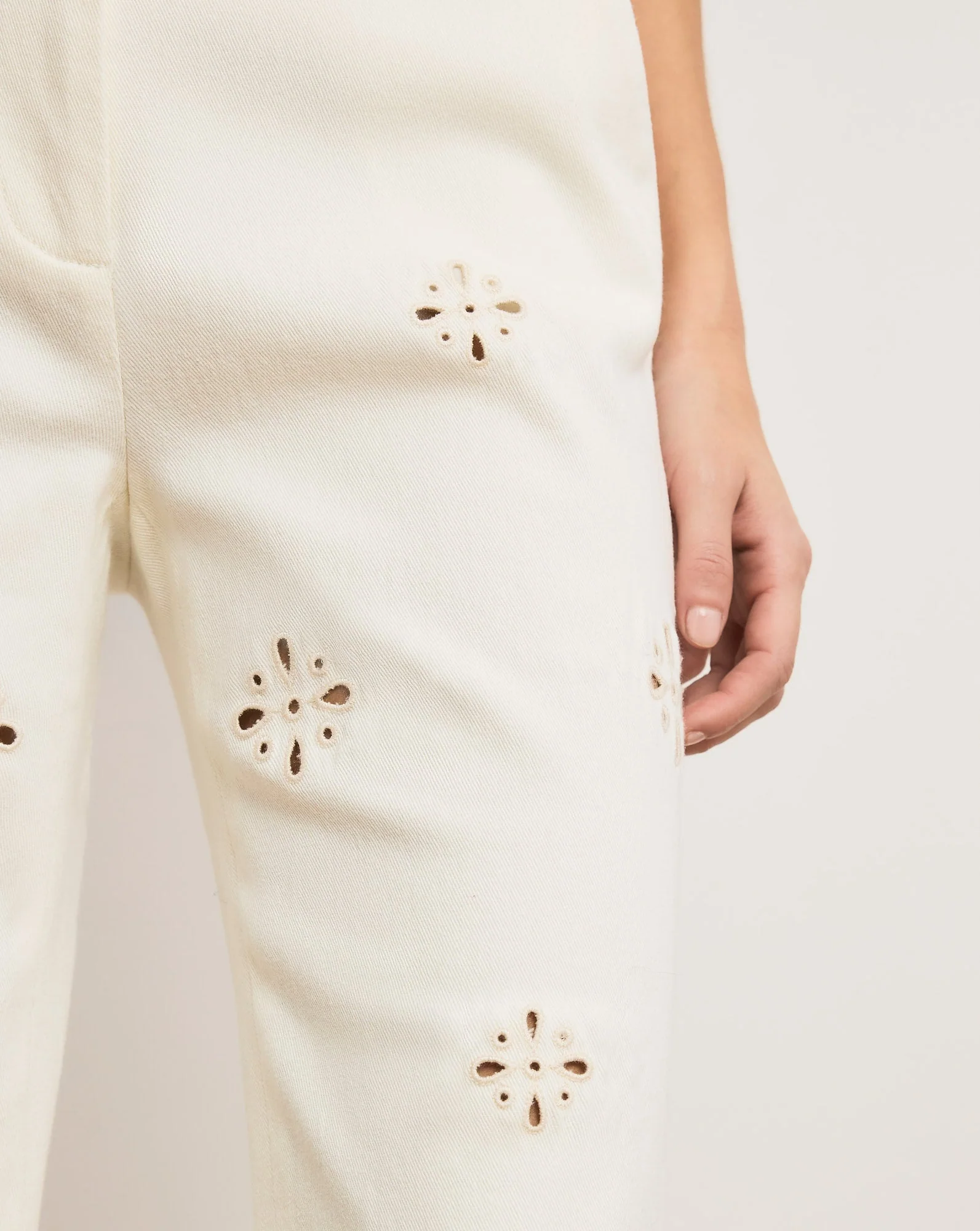 Veronica Beard - Komi Eyelet Pant - Image 7