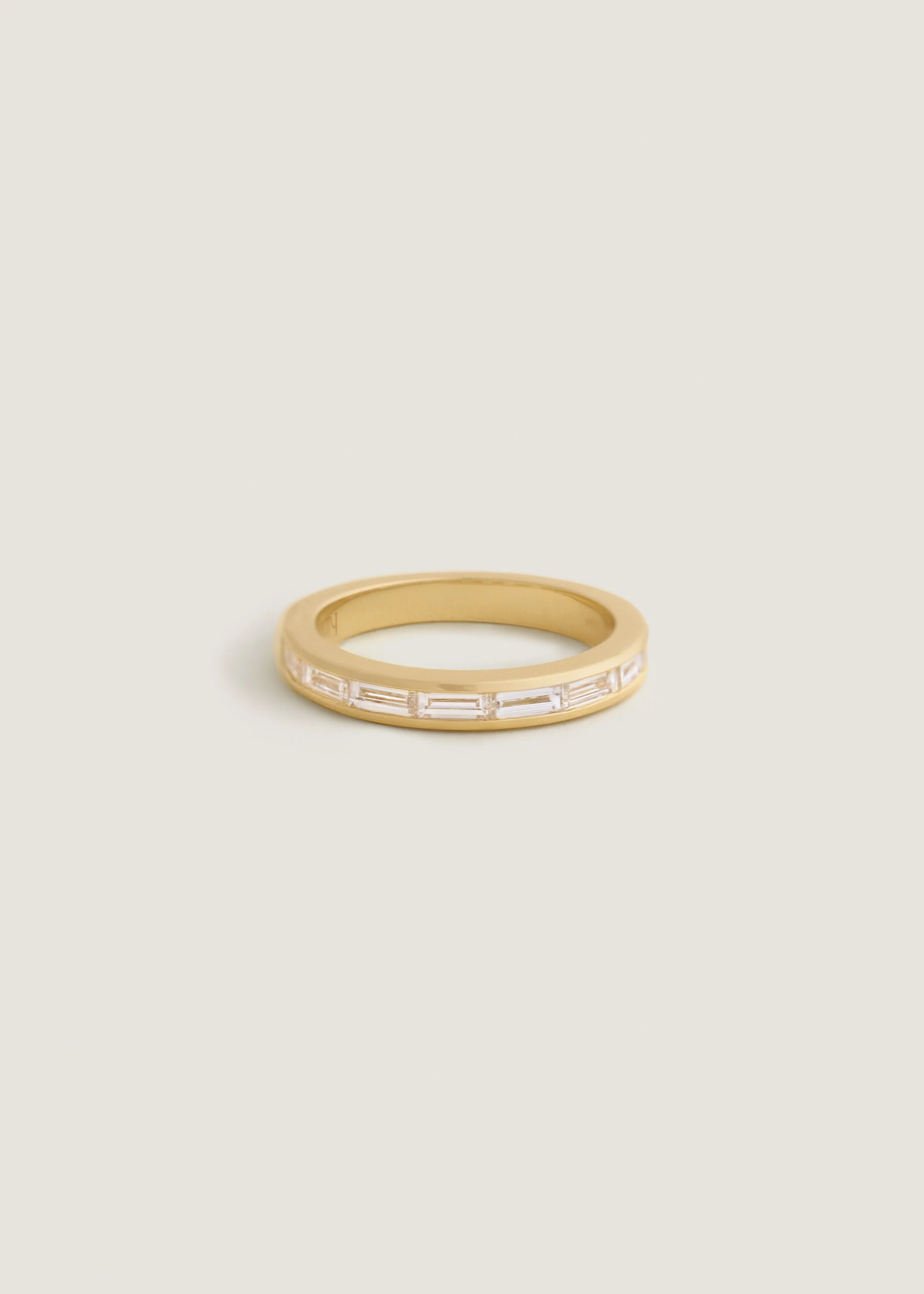 Kinn - The Isabelle I Band